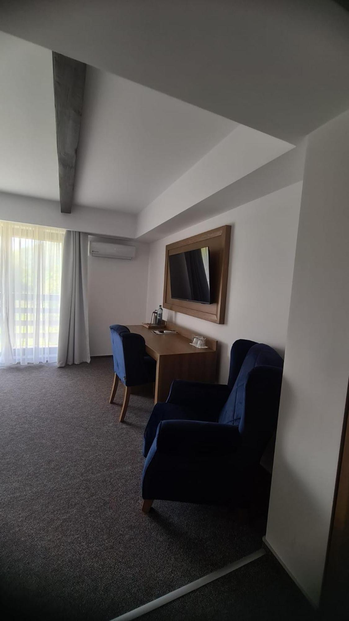 Hotel New Wolf à Bran  Extérieur photo