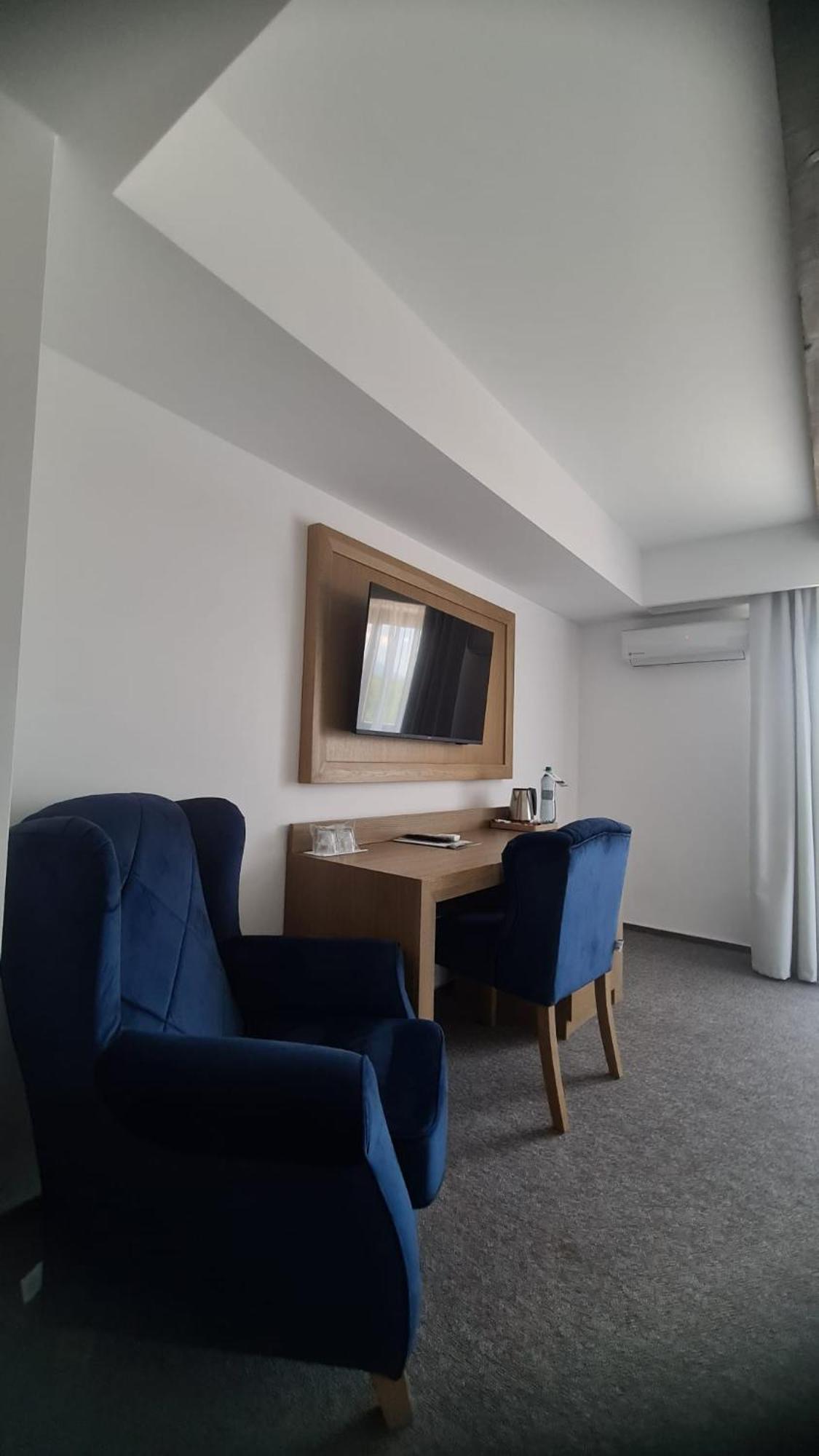 Hotel New Wolf à Bran  Extérieur photo