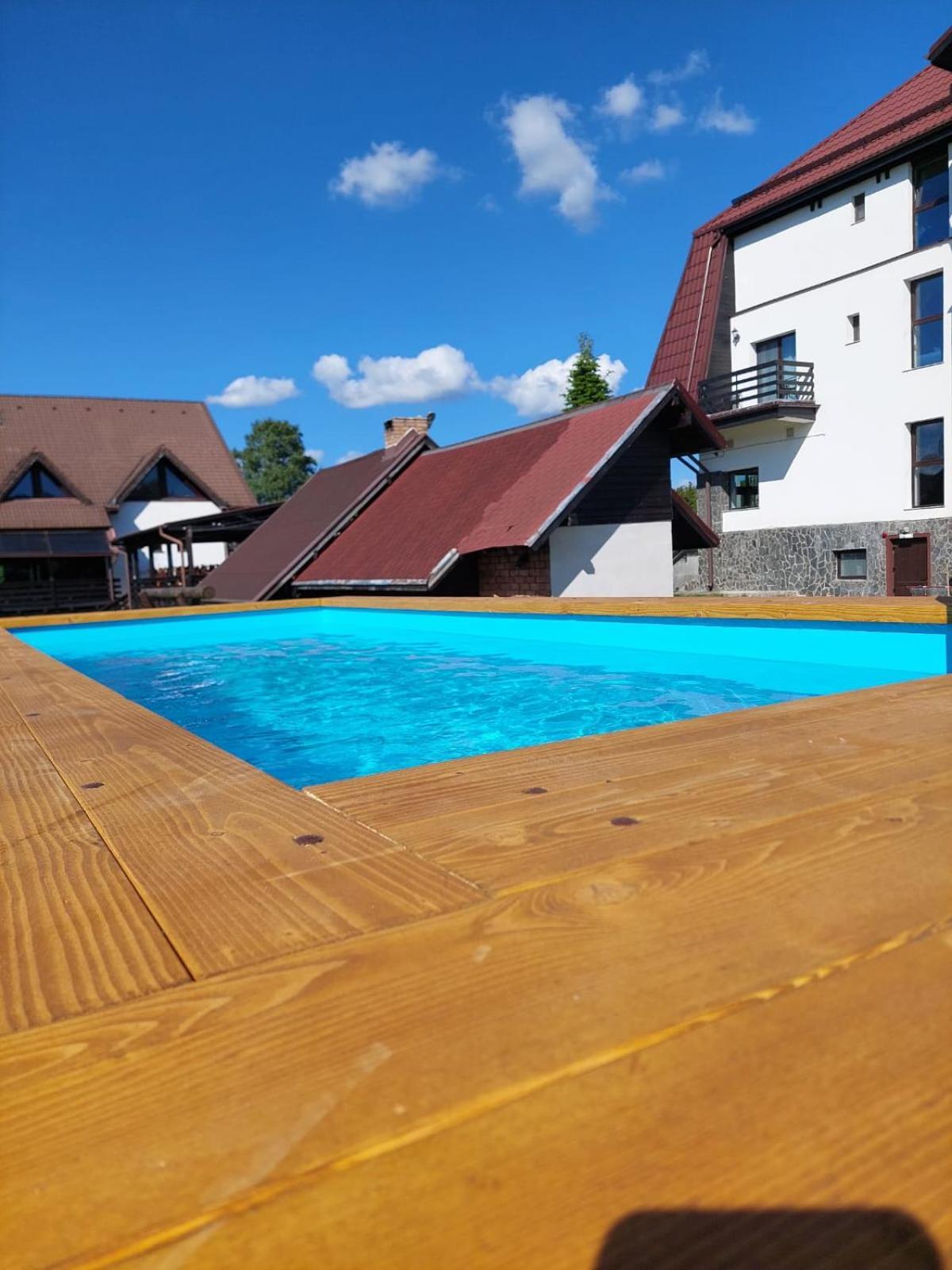 Hotel New Wolf à Bran  Extérieur photo