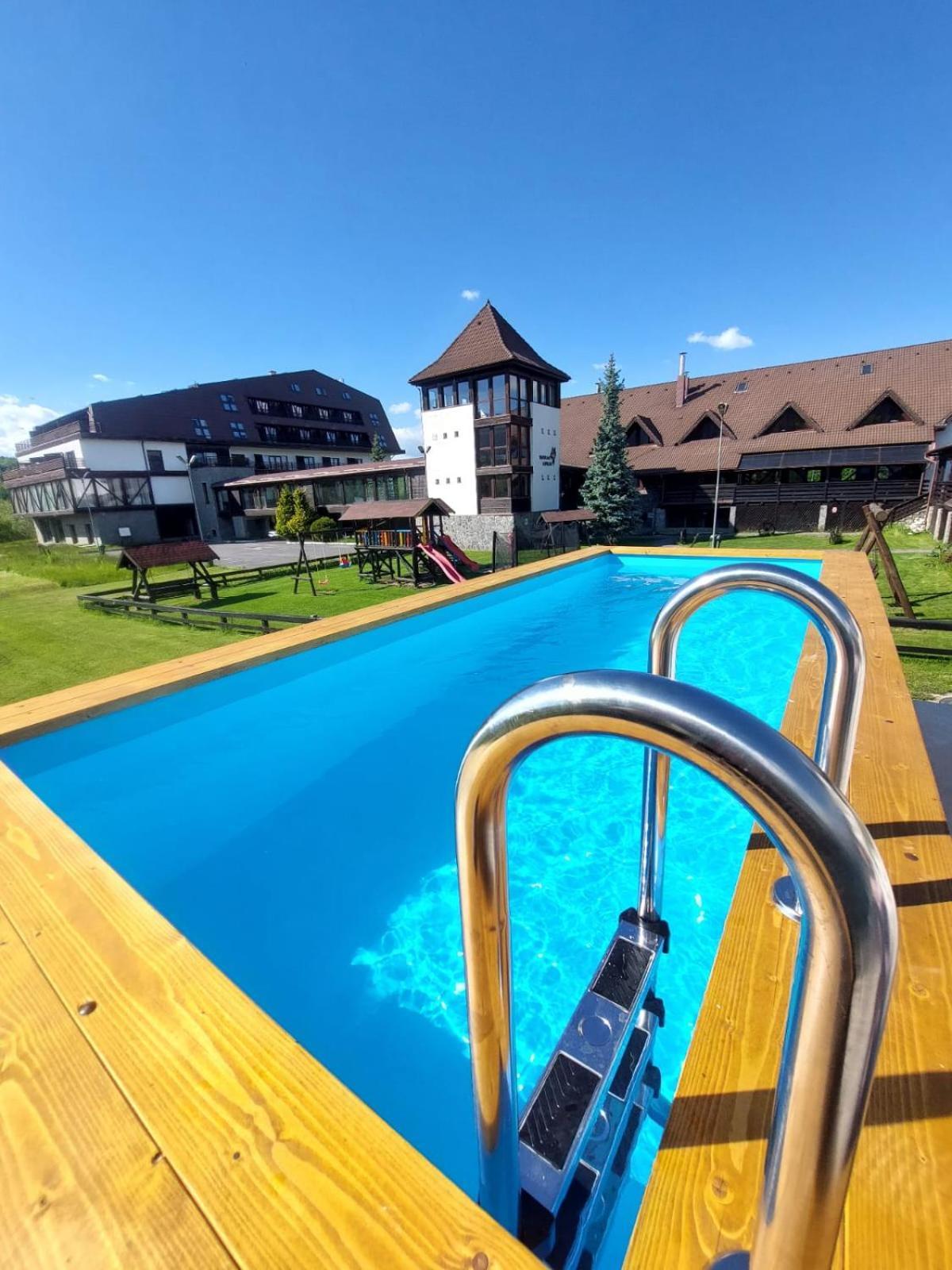 Hotel New Wolf à Bran  Extérieur photo